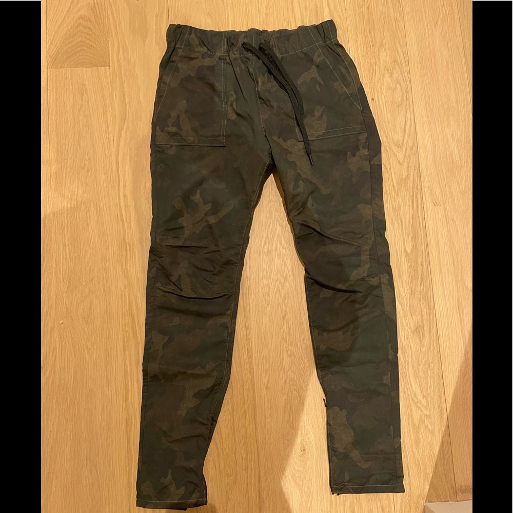 XS/S Rag and Bone army pants.
